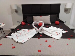 ห้องคอมฟอร์ท | 1 ห้องนอน, ผ้าปูที่นอนฝ้ายอียิปต์, เครื่องนอนระดับพรีเมียม, ผ้านวมขนเป็ด