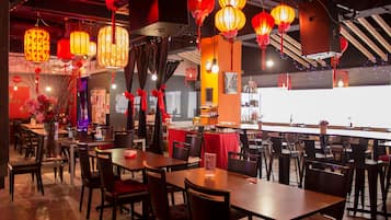 每日供應自助早餐 (每人 MYR15)