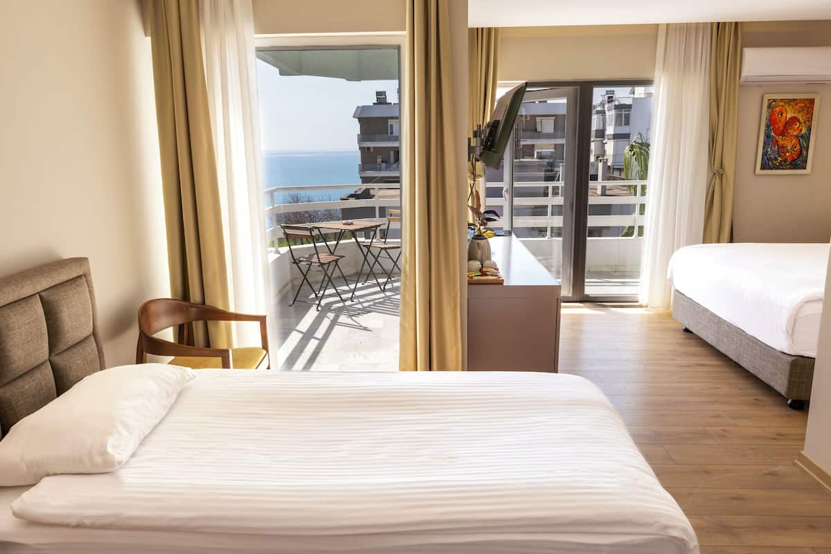 1 bedroom, minibar, in-room safe, desk