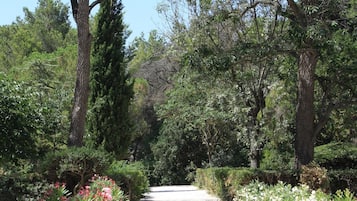 Jardines del alojamiento
