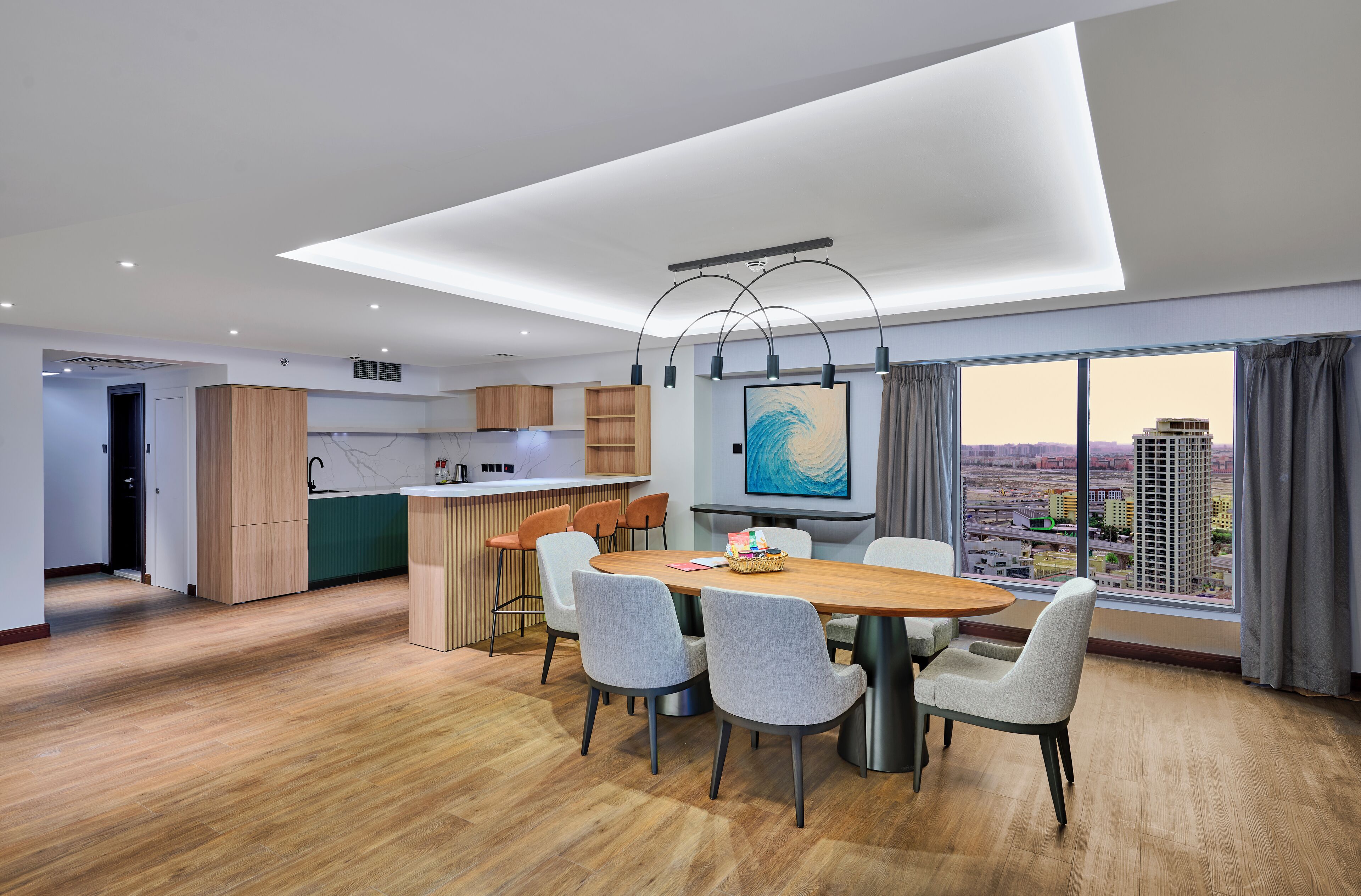 Penthouse, 1 Bedroom, City View (King Suite) | Living area