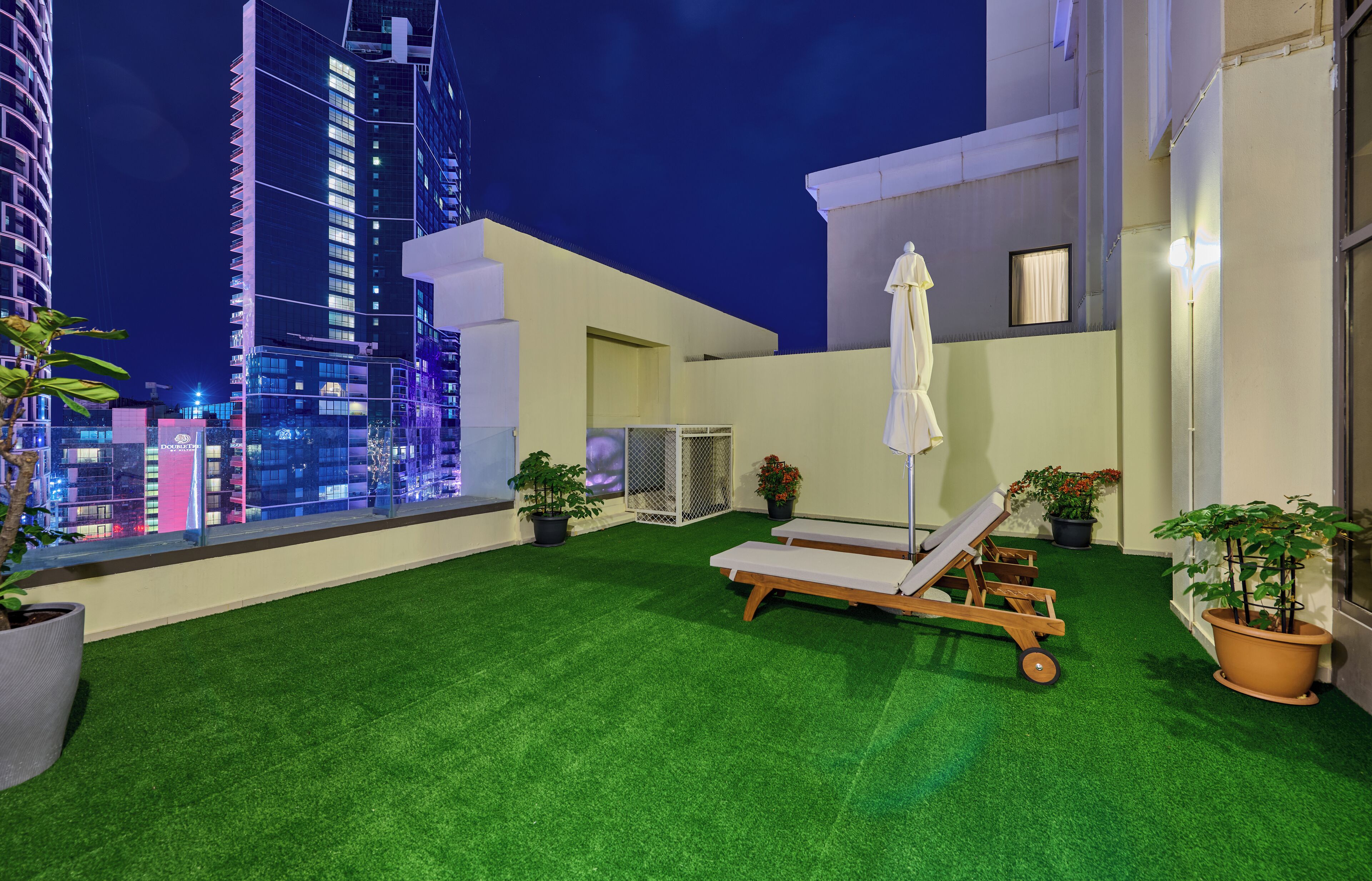 Photo - Ramada Hotel, Suites and Apartments by Wyndham Dubai JBR