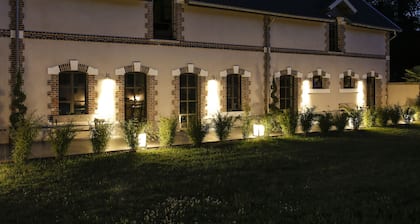 Château De La Resle - membre Design Hotels
