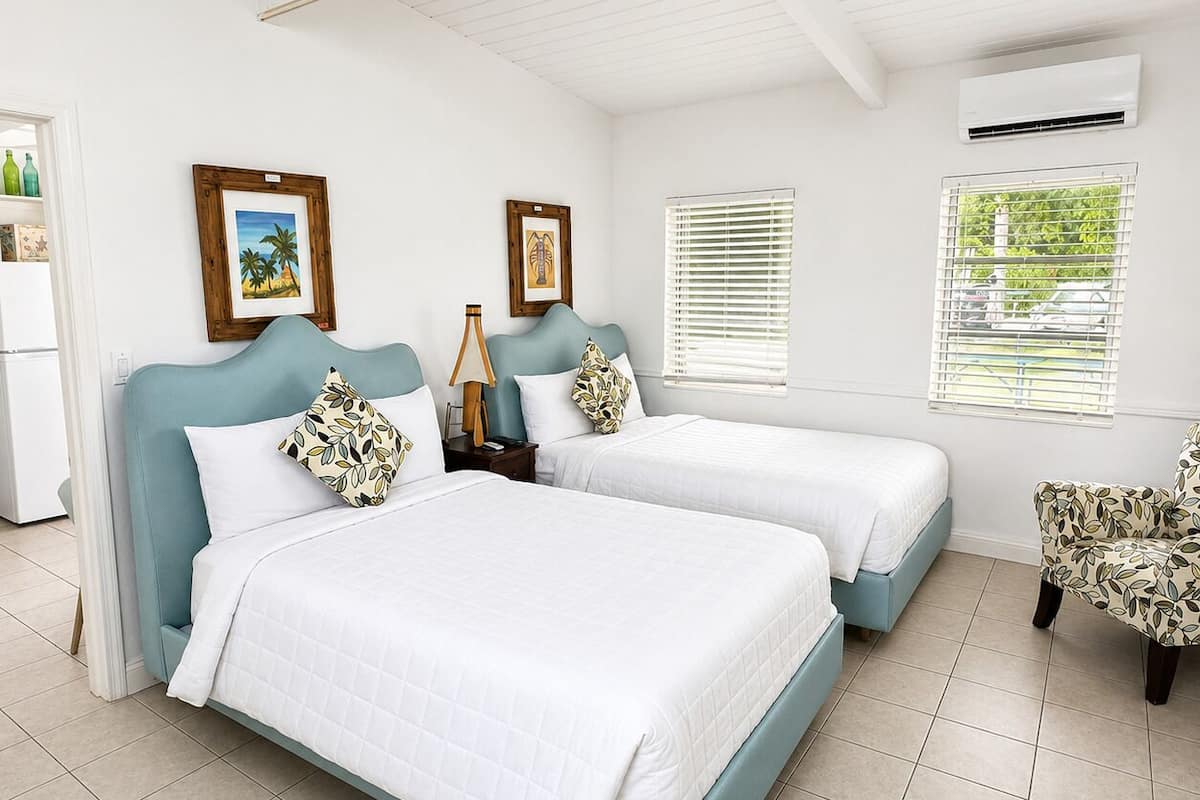 Cottage, 2 Bedrooms, Non Smoking | Blackout drapes, iron/ironing board (on request), WiFi (free)