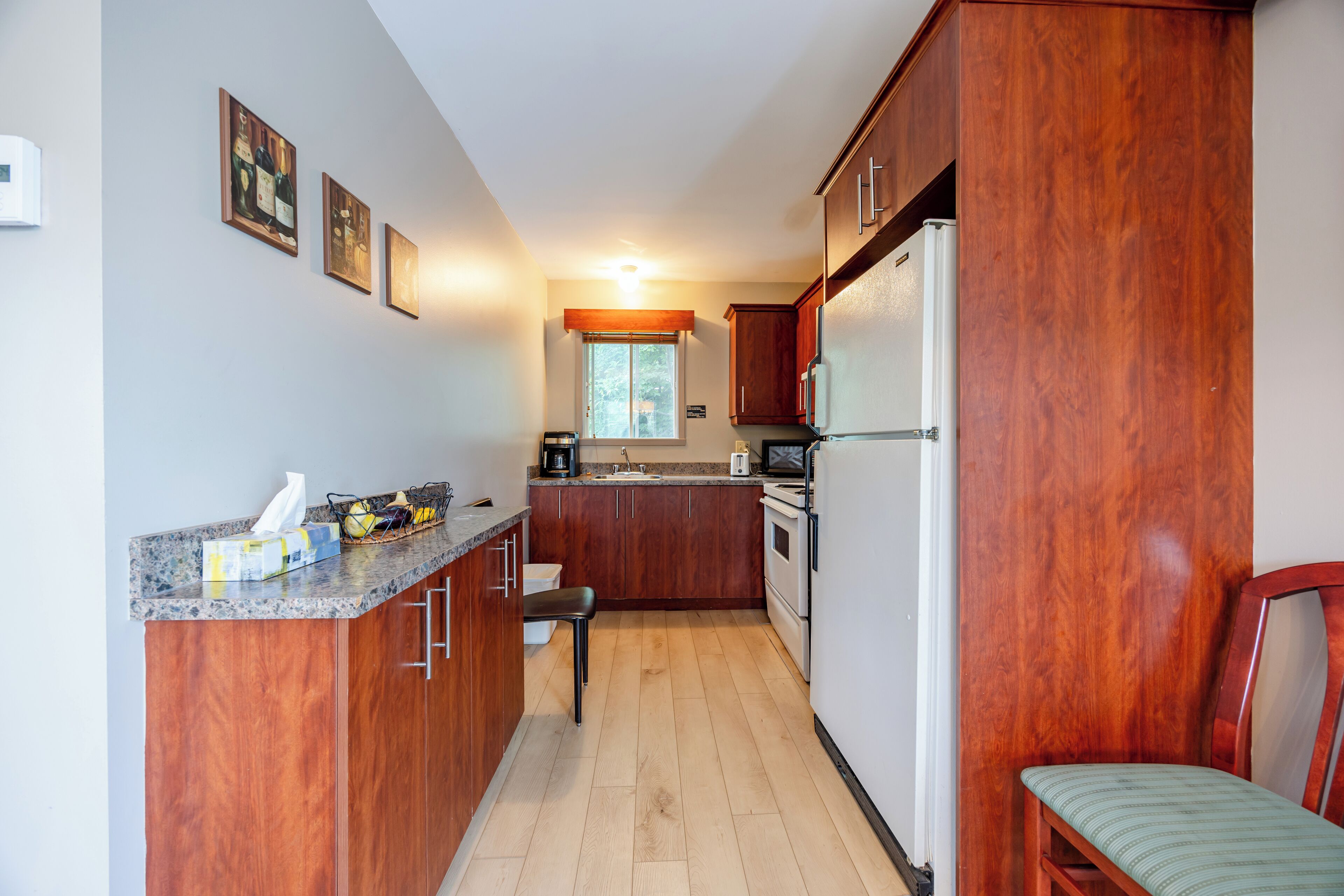 panoramic cottage, 1 bedroom | private kitchen | mini-fridge, microwave, stovetop, coffee/tea maker