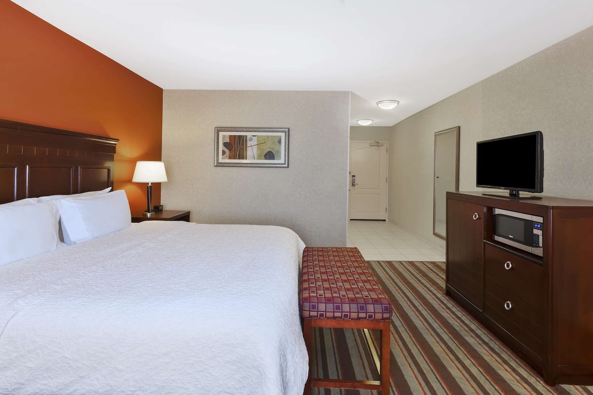 In-room safe, desk, laptop workspace, blackout drapes