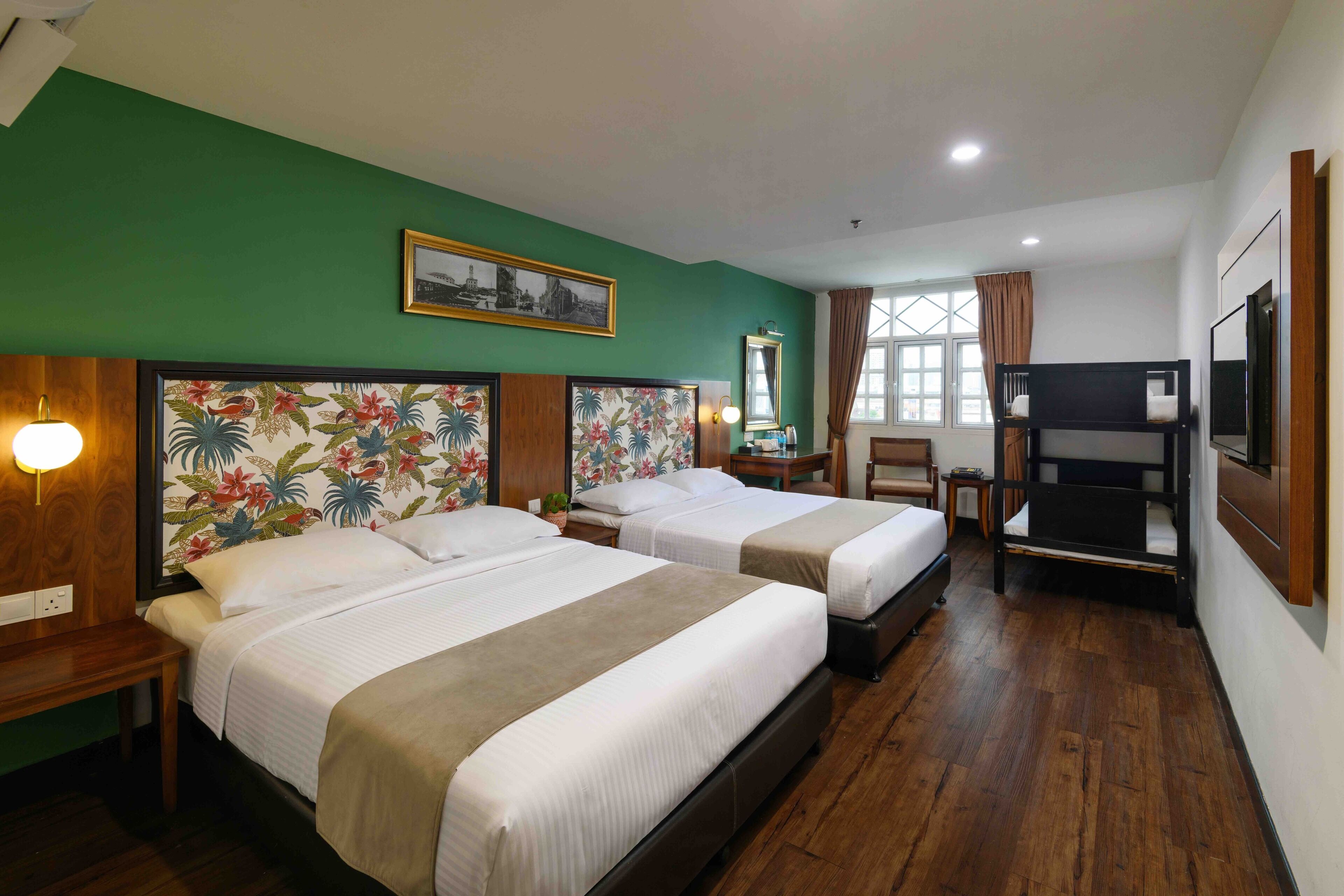 Coffres-forts dans les chambres, bureau, chambres insonorisées