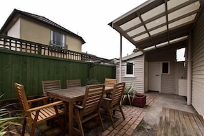 Terrace/patio - Christchurch City & Country Cottages - Clarence Cottage (Christchurch)
