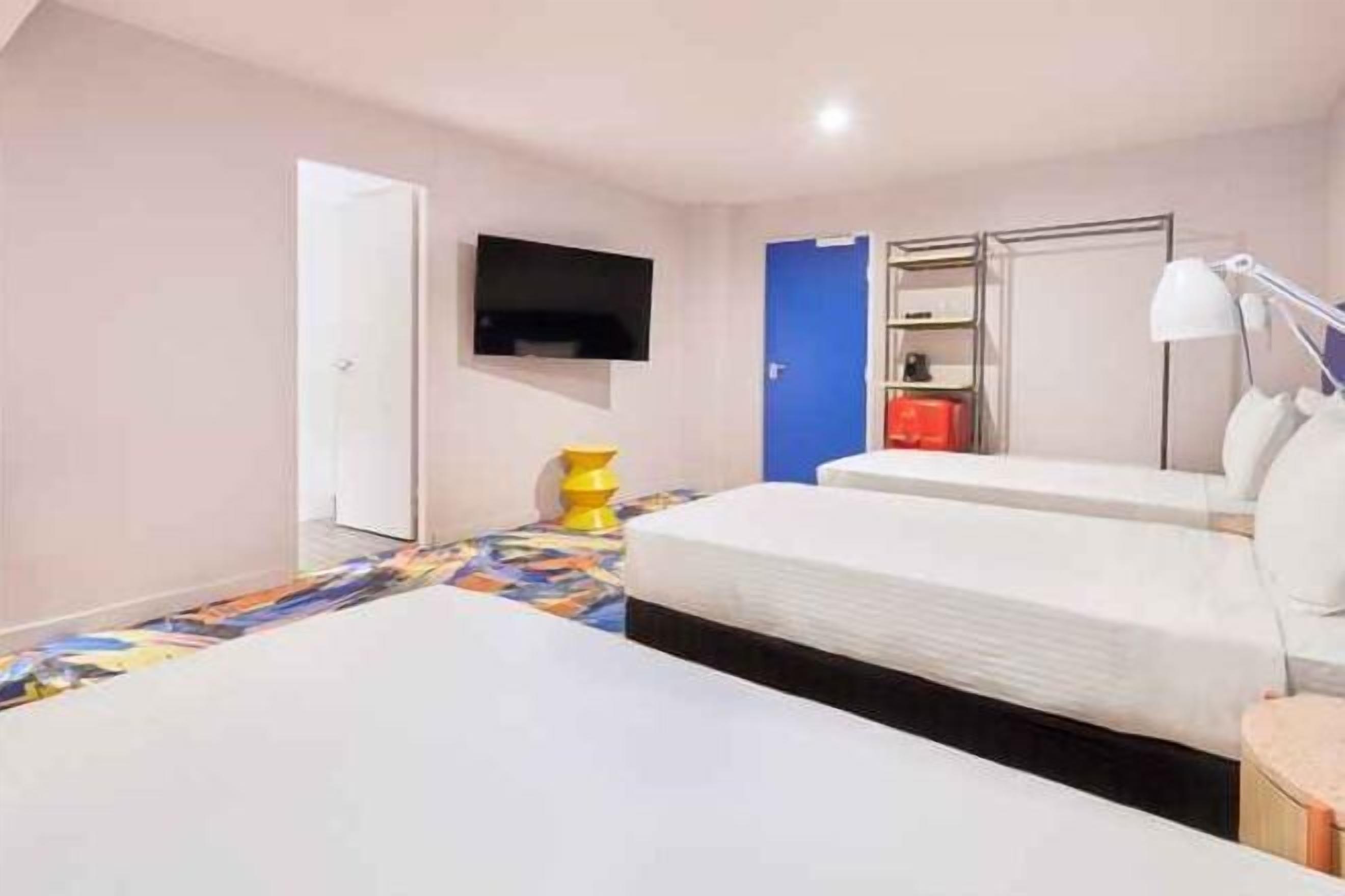 Premium bedding, in-room safe, individually furnished, laptop workspace