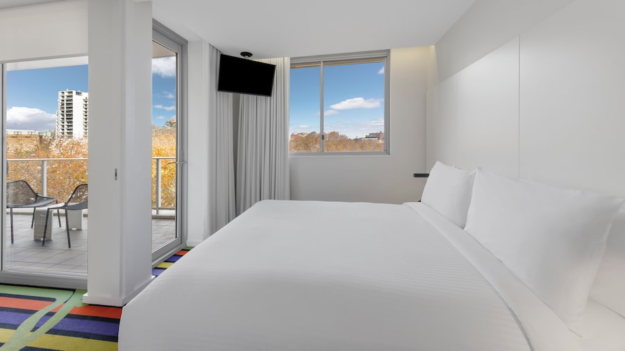 ADGE Hotel & Residences