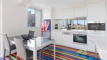 Espresso maker, fridge, electric kettle