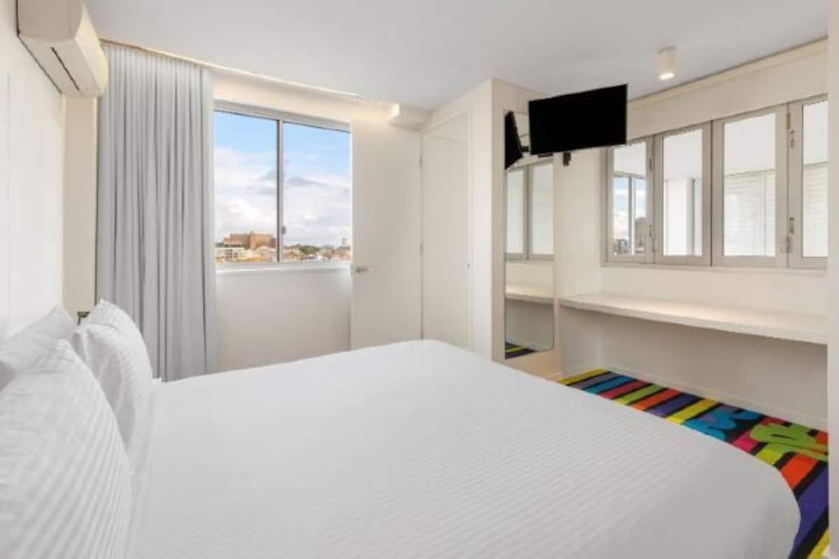 Premium bedding, in-room safe, individually furnished, laptop workspace