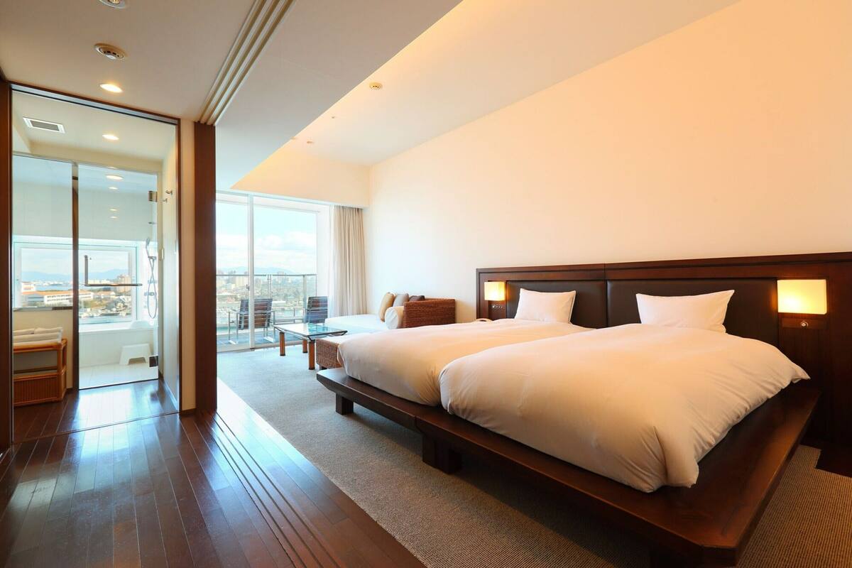Kamar Twin | Seprai premium, brankas, dan setrika/meja setrika