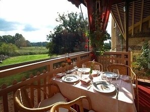Balcony - Château de la Rapée (Bazincourt-sur-Epte)