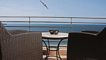 Standard Room, Sea View | Room amenity
