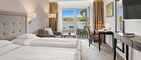 Double Room | 1 bedroom, individually decorated, desk, laptop workspace