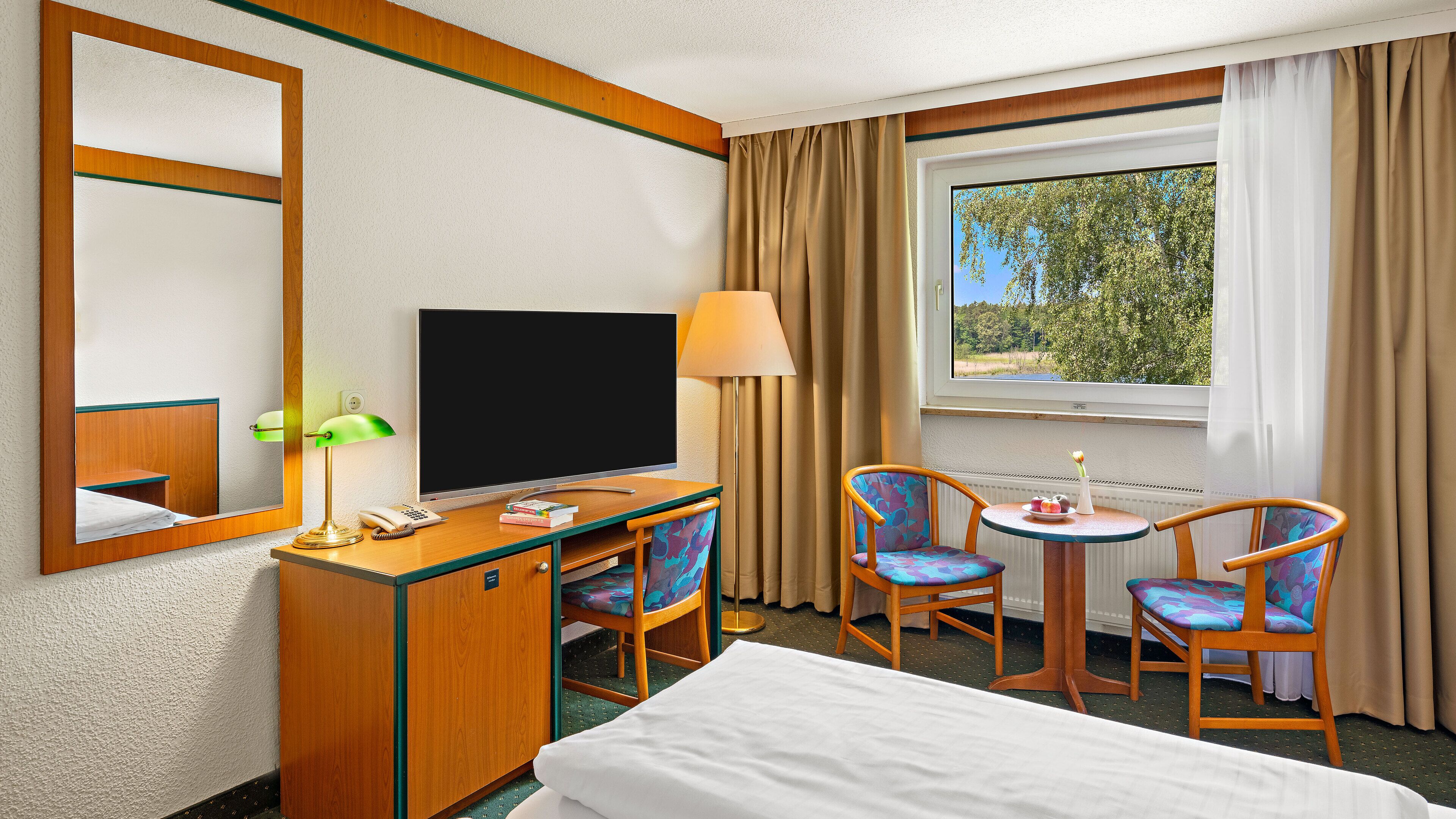 double room | individually decorated, desk, laptop workspace, free wifi