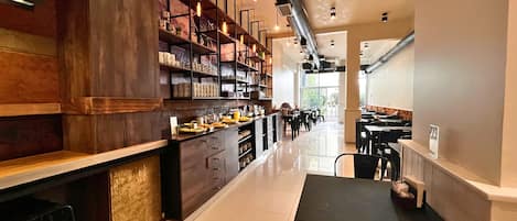 Daily buffet breakfast (USD 10 per person)