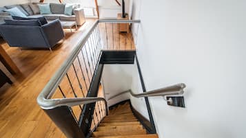 Penthouse, Multiple Beds | In-room safe, iron/ironing board, free WiFi, bed sheets