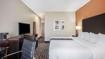 Room, 1 King Bed, Accessible, Non Smoking (Mobility,Hearing,Roll-In Shower) | Premium bedding, desk, iron/ironing board, free cribs/infant beds