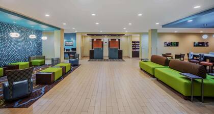 La Quinta Inn & Suites by Wyndham Beeville