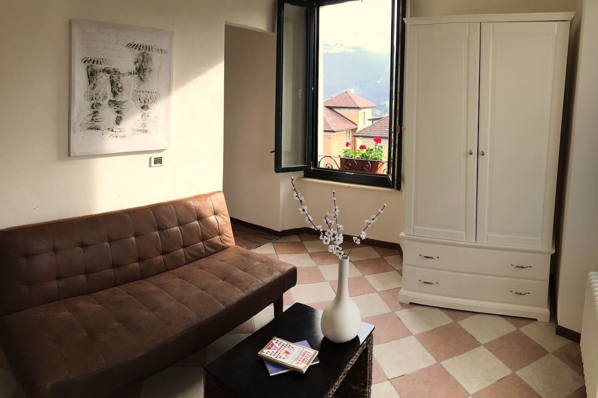 superior double room, 1 bedroom, mountain view | individually decorated, free wifi