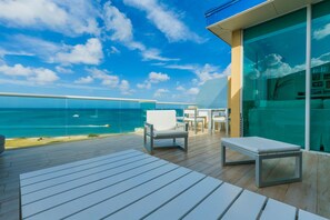 Family Penthouse, 3 Bedrooms, Ocean View | Terrace/patio - Blue Residences (Noord)