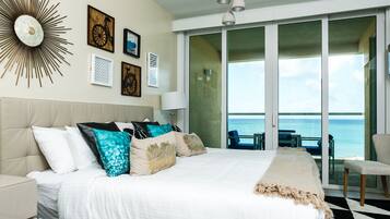 Apartamento familiar, 2 habitaciones, vistas al mar | Tabla de planchar con plancha, wifi gratis, ropa de cama