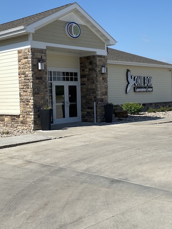 Banquet hall. Cobblestone Hotel & Suites – Broken Bow