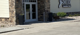 Cobblestone Hotel & Suites – Broken Bow