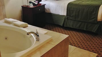 Premium bedding, in-room safe, individually furnished, desk