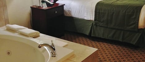 Premium bedding, in-room safe, individually furnished, desk