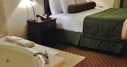 Cobblestone Hotel & Suites – Broken Bow