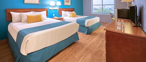 Chambre Standard, 2 grands lits | Bureau, fer et planche Ă repasser, Wi-Fi gratuit, draps fournis