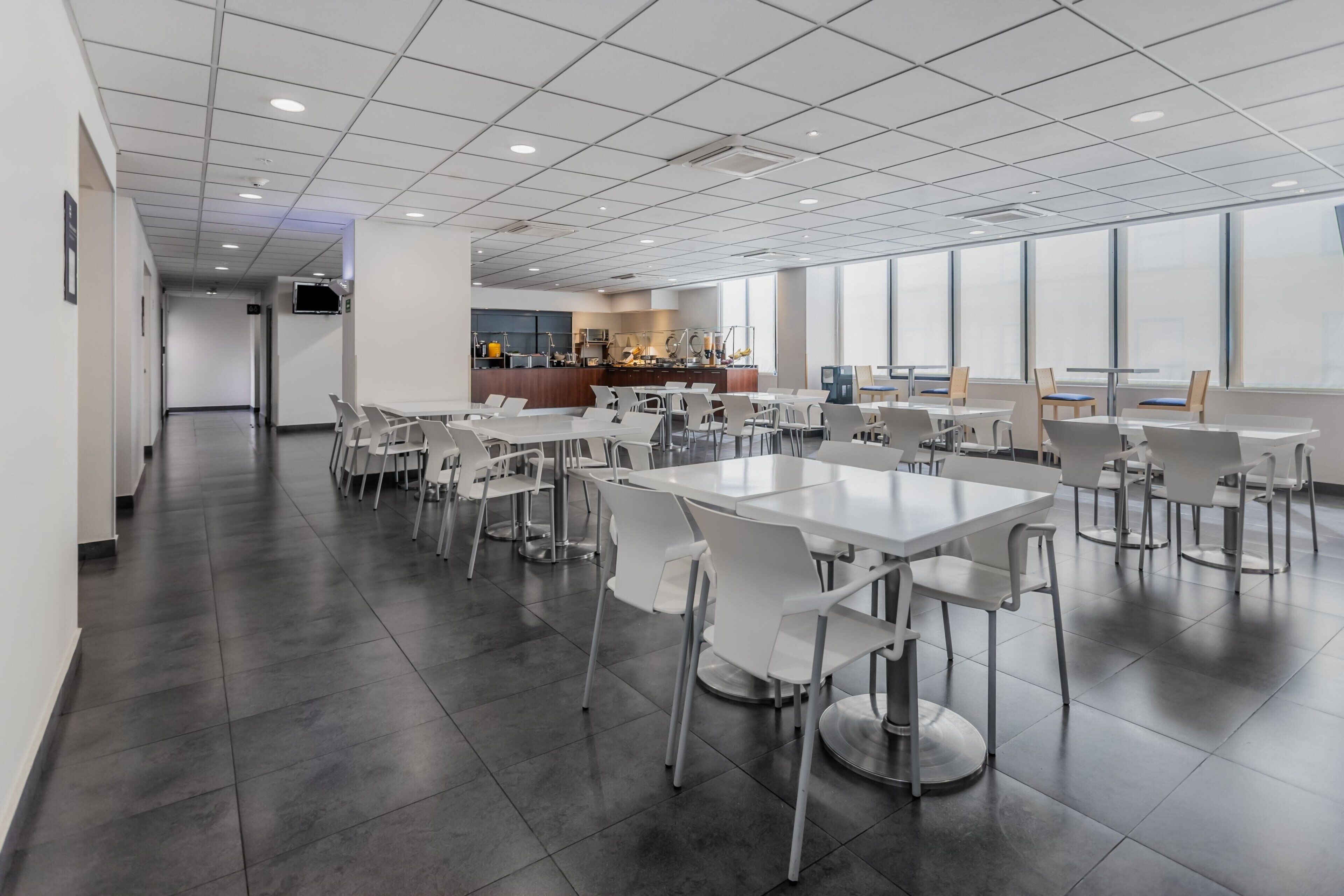 Gratis frukostbuffé varje dag 