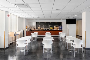 Free daily buffet breakfast