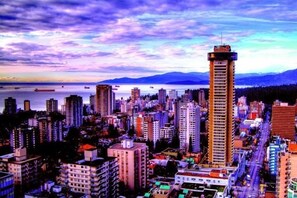 Robsonliving 3 Bedrooms and Den Suite  | 객실에서 보이는 전망