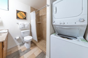 Condo, 1 Bedroom, Non Smoking | Bathroom | Combined shower/tub, hair dryer, towels