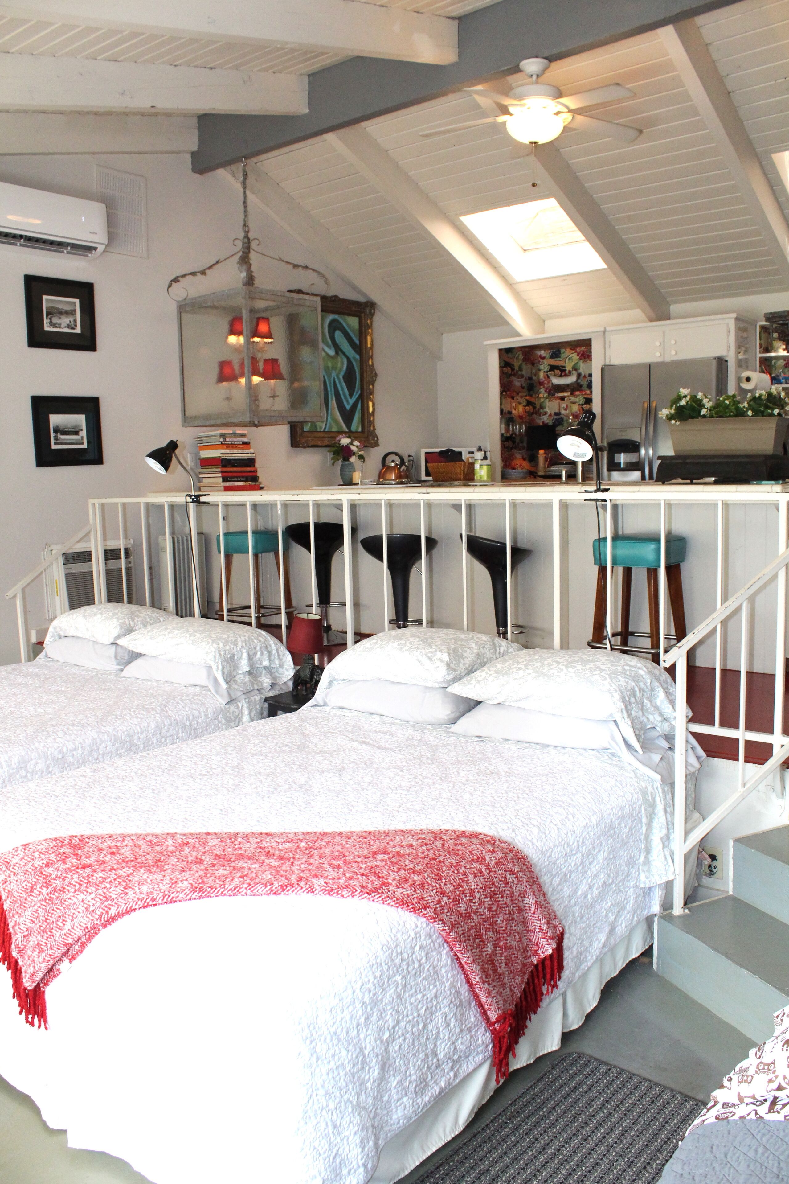 panorama room | individually decorated, individually furnished, free wifi, bed sheets