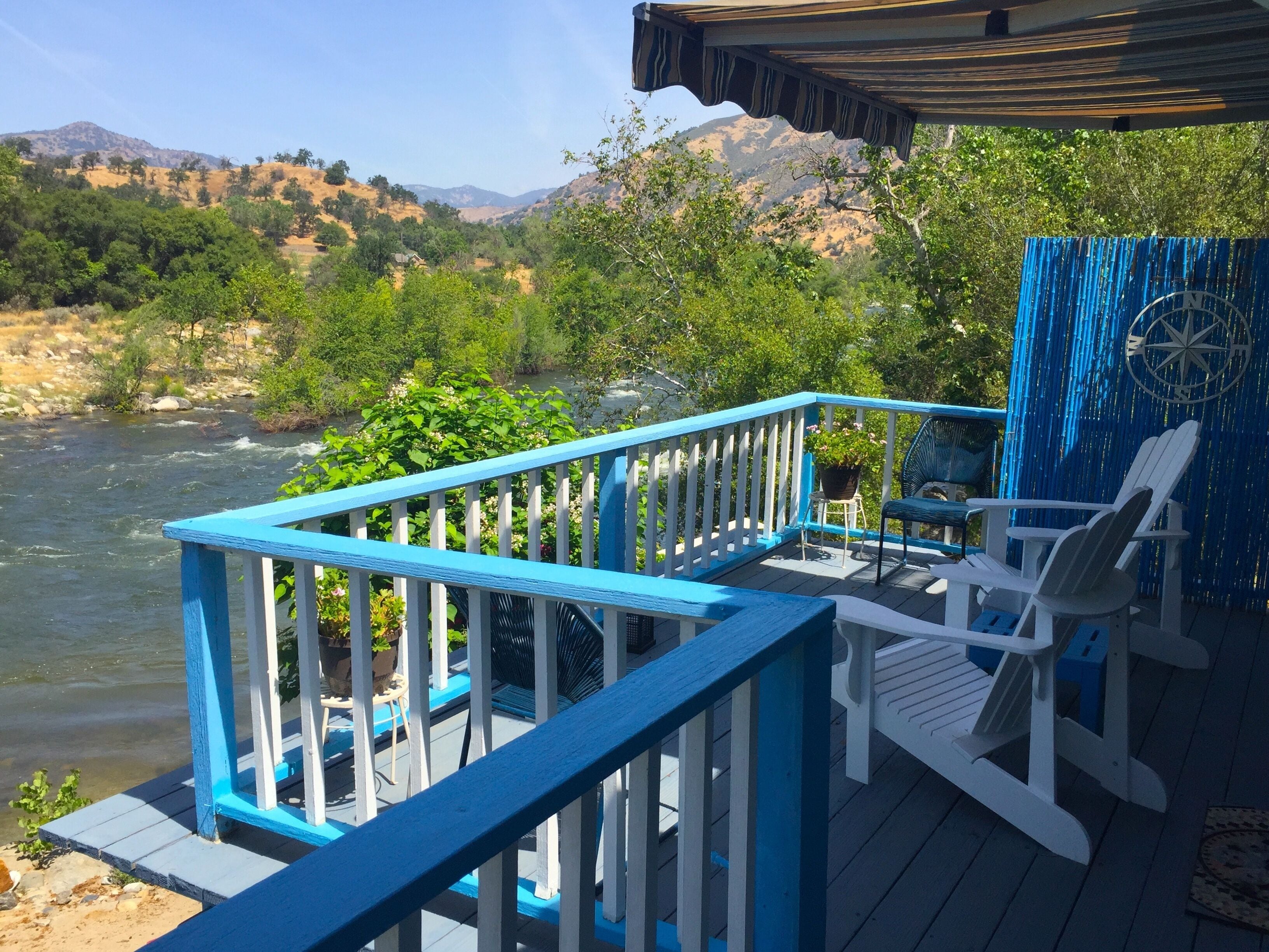 Suite, 2 Queen-Betten, Balkon, Flussblick | Blick auf das Wasser