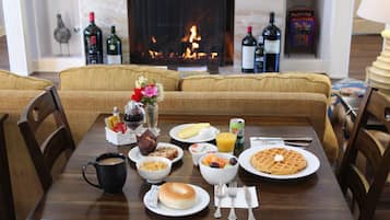 Free daily continental breakfast