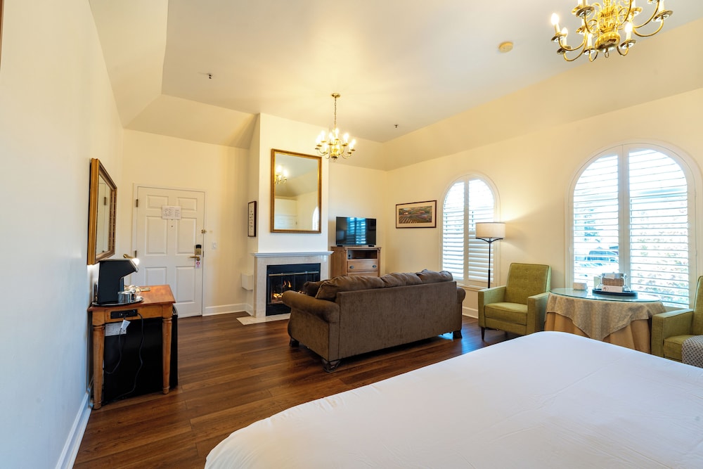 Elm House Inn by null