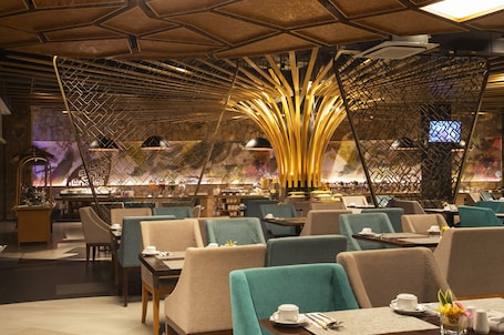 Breakfast (IDR 180000 per person)