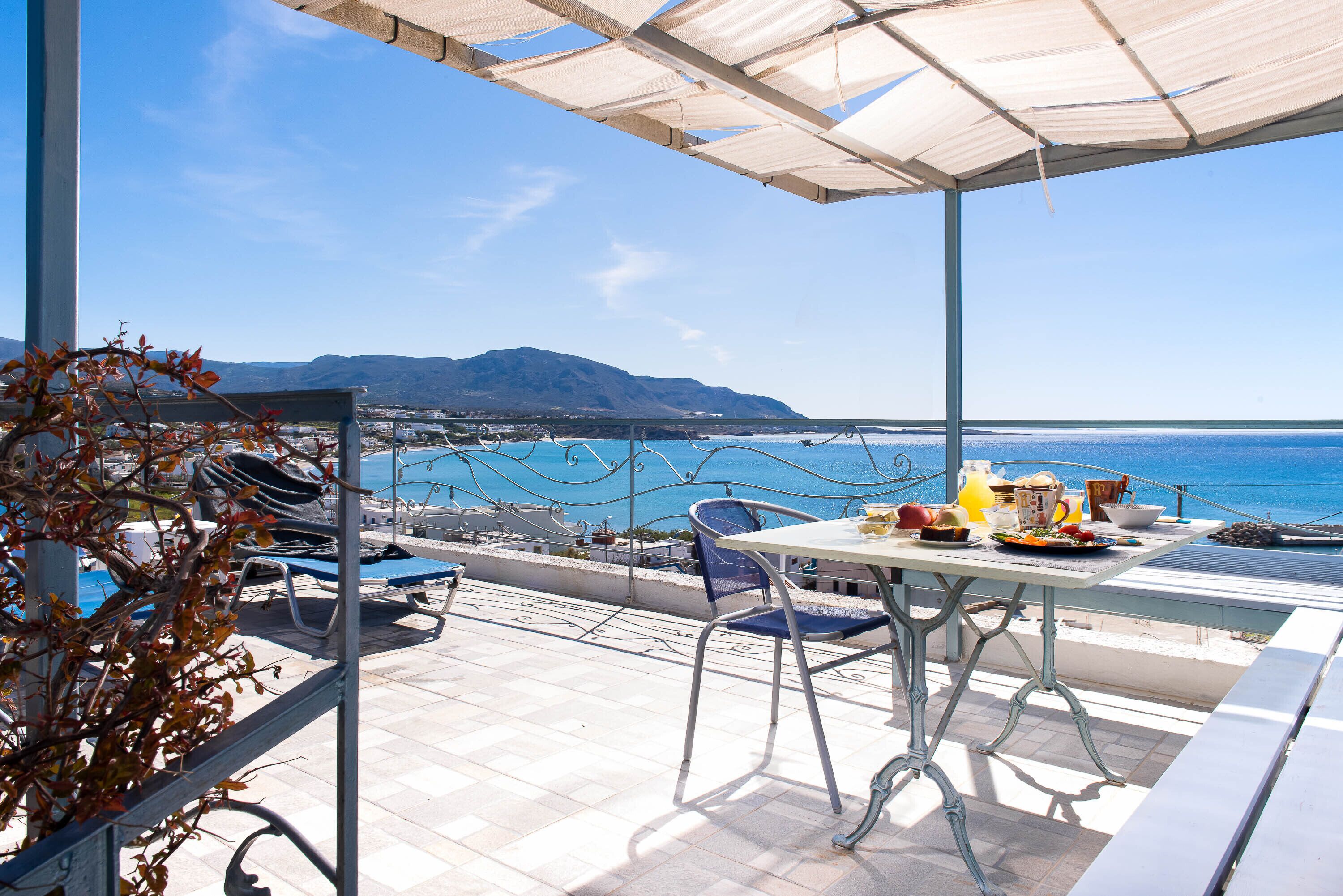 Apartamento superior, vista para o mar | Terraço/pátio