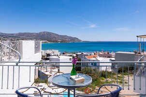 Apartamento superior, vistas al mar | Vistas desde la habitación