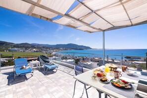Terrace/patio - Afroditi Apartments (Ierapetra)