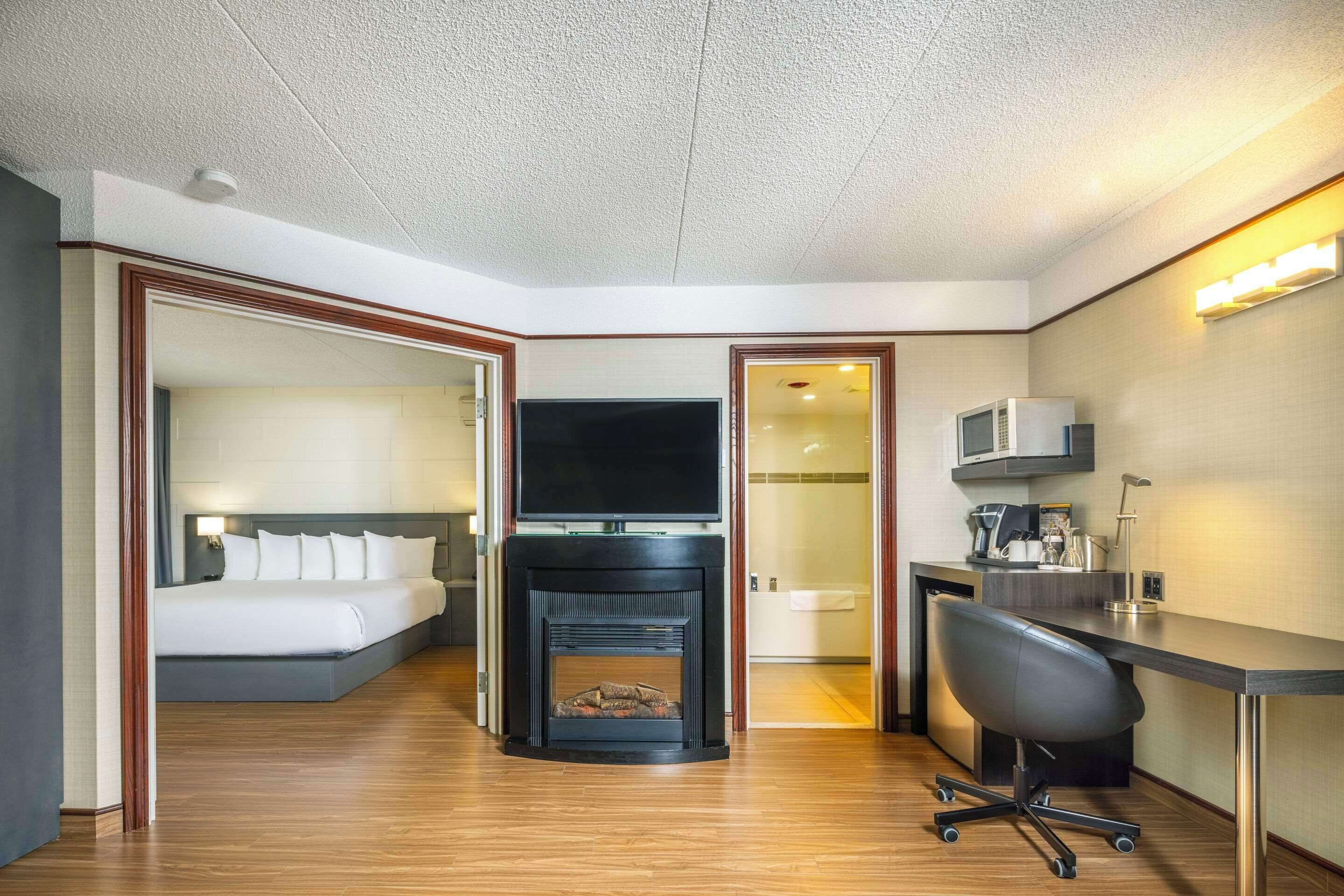superior suite (king) | select comfort beds, in-room safe, soundproofing, iron/ironing board