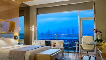 Cubrecamas, colchones con pillow-top y minibar