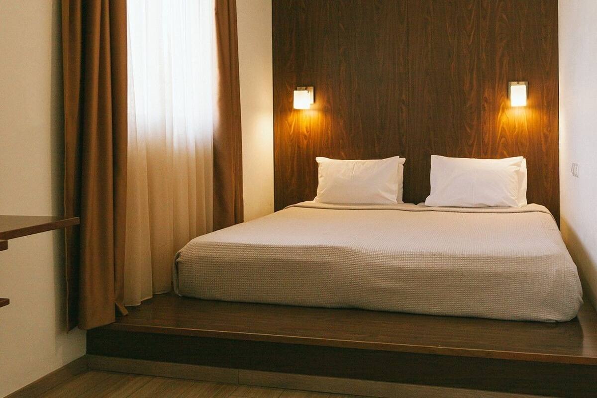 Studio, City View | Premium bedding, in-room safe, desk, blackout drapes