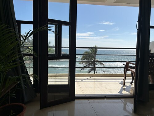 The Ocean Park Beach Resort